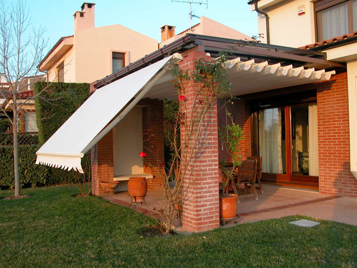 Tenda a bracci estensibili di Shadelab
