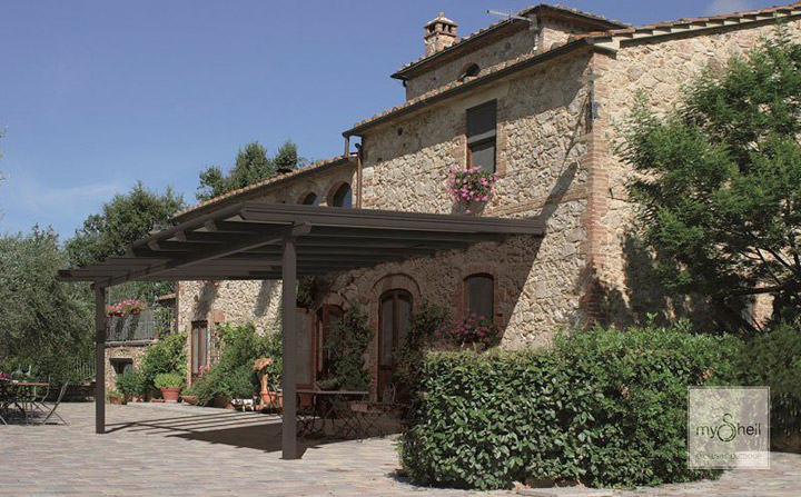 Pergola in alluminio con arcarecci portanti e copertura mobile