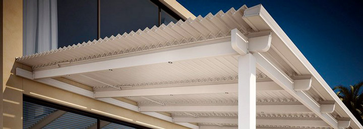 pergola con lamelle frangisole orientabili
