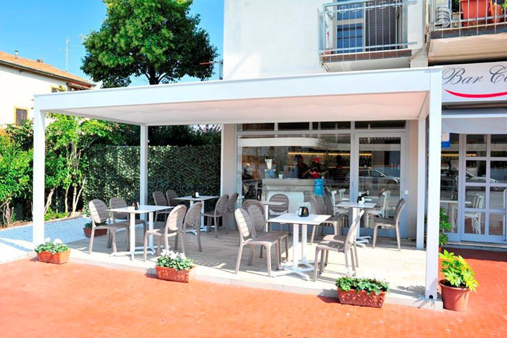 pergola-acciaio-tetto-fisso-telo-pvc