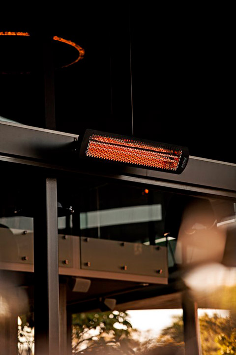 Riscaldatore-elettrico-esterno-per-dehor-plateatico-veranda-patio-bar-locale-ristorante