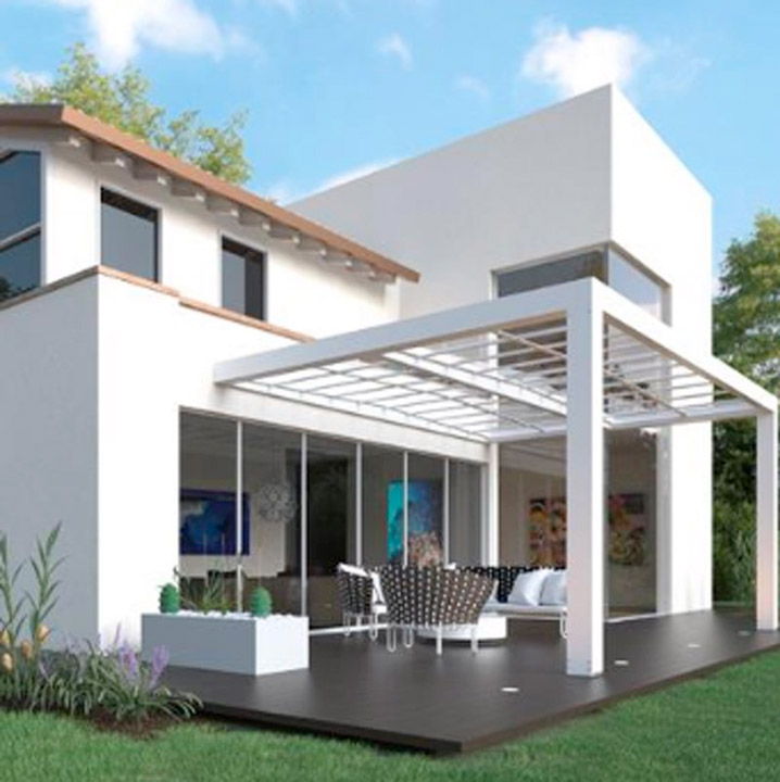 Pergola-alluminio-autoportante-tetto-fisso-trasparente-design-moderna