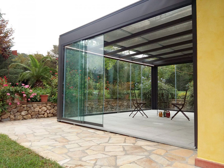 pergola-acciaio-tetto-fisso-telo-pvc-1