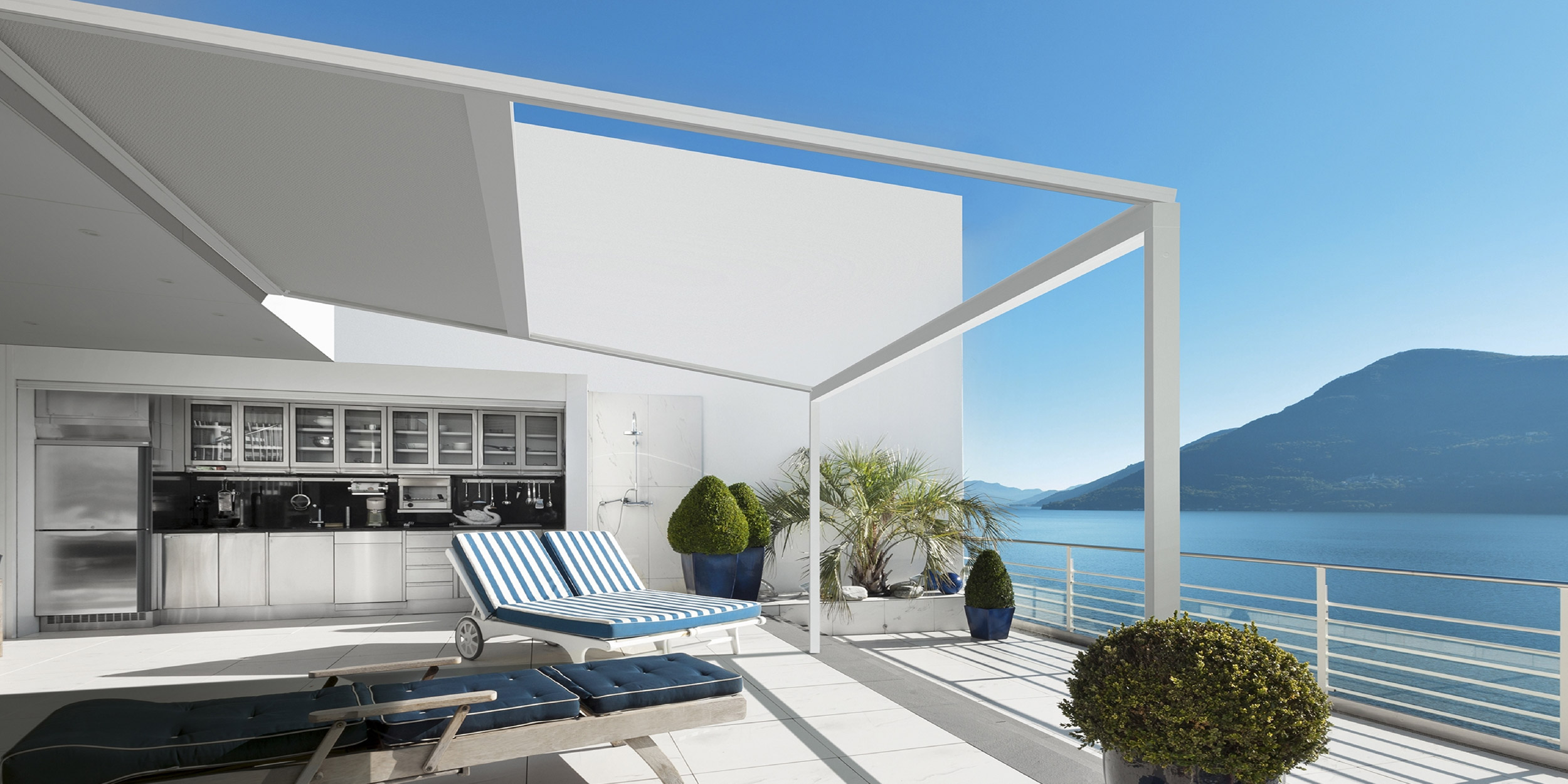Pergola in alluminio telo in tensione