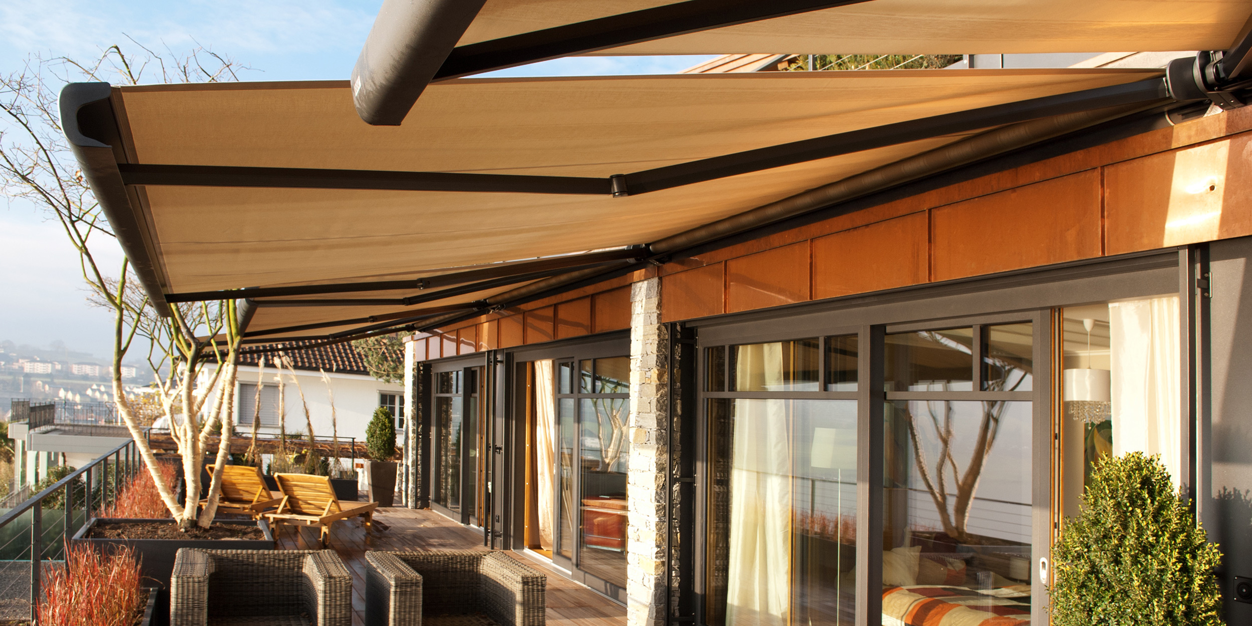 Tenda a bracci Tendabox di Stobag, con cassonetto