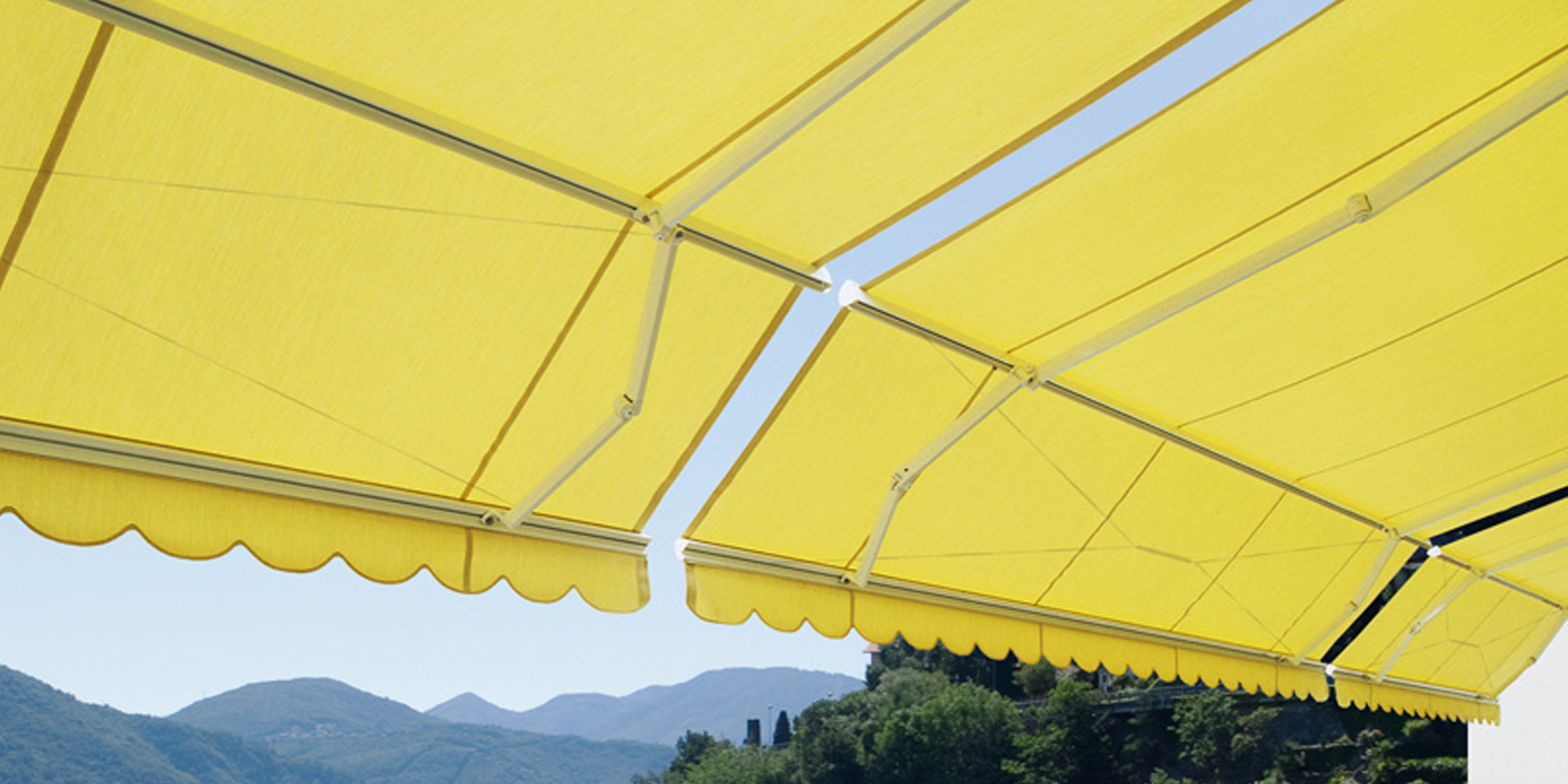 Tenda a bracci Select Beta di Stobag, a doppia inclinazione