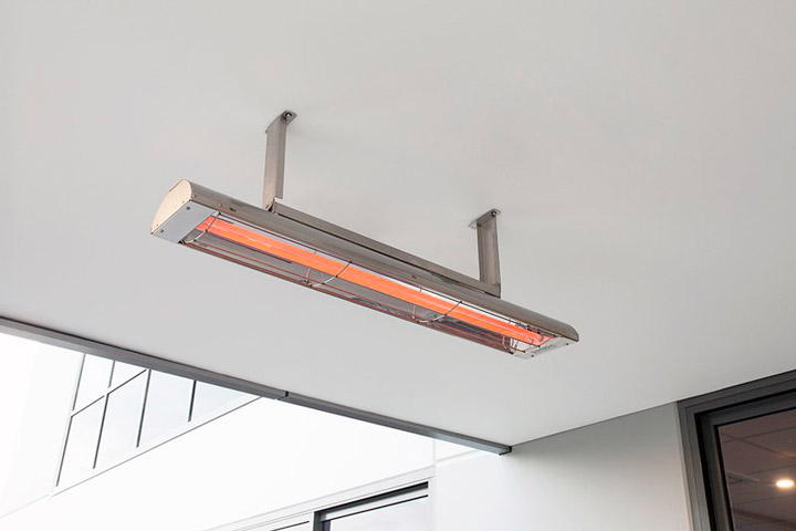 Riscaldatore-elettrico-esterno-per-dehor-plateatico-veranda-patio-bar-locale-ristorante