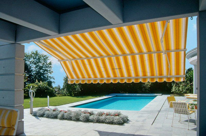 Tenda a bracci Select Beta di Stobag, a doppia inclinazione
