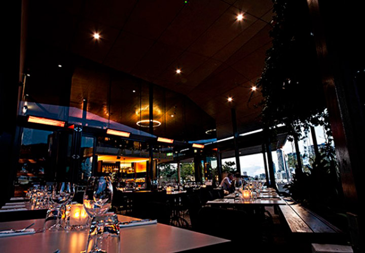 Riscaldatore-elettrico-esterno-per-dehor-plateatico-veranda-patio-bar-locale-ristorante