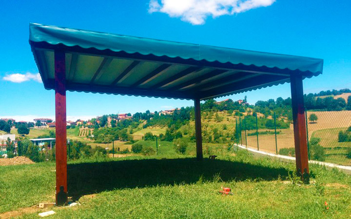 Tettoia porticato in legno a pergola