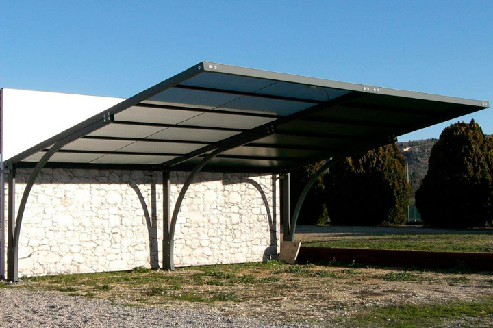 tettoia-per-auto-acciaio-tetto-fisso-PVC