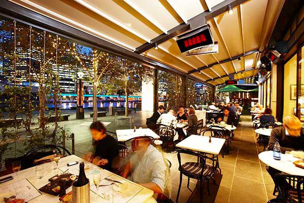 Riscaldatore-gas-esterno-per-dehor-plateatico-veranda-patio-bar-locale-ristorante