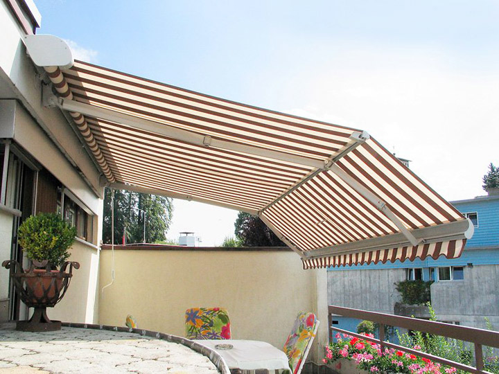 Tenda a bracci Select Beta di Stobag, a doppia inclinazione