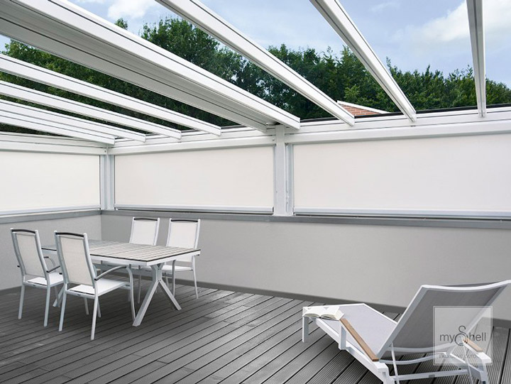 Pergola in alluminio con arcarecci portanti e copertura mobile