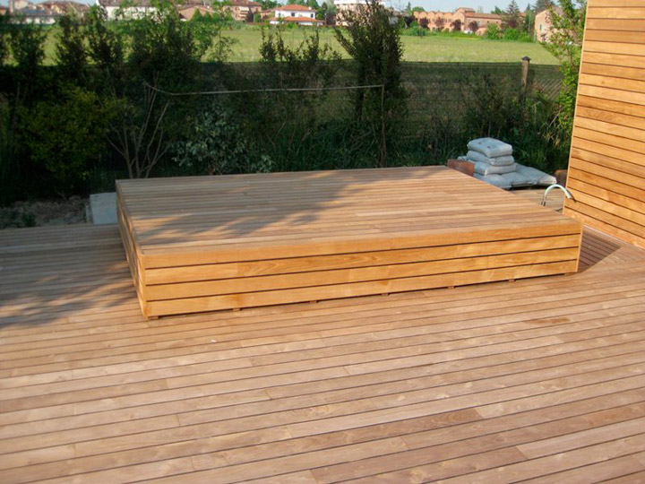 Pavimentazione da esterno in Teak