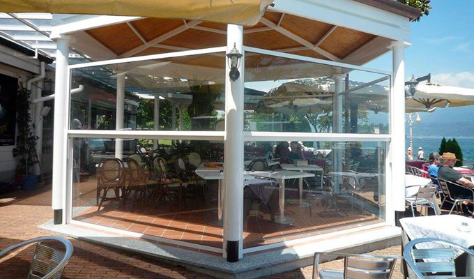 Paravento vetro/alluminio per dehor, locali, bar, ristoranti, gelaterie, birrerie